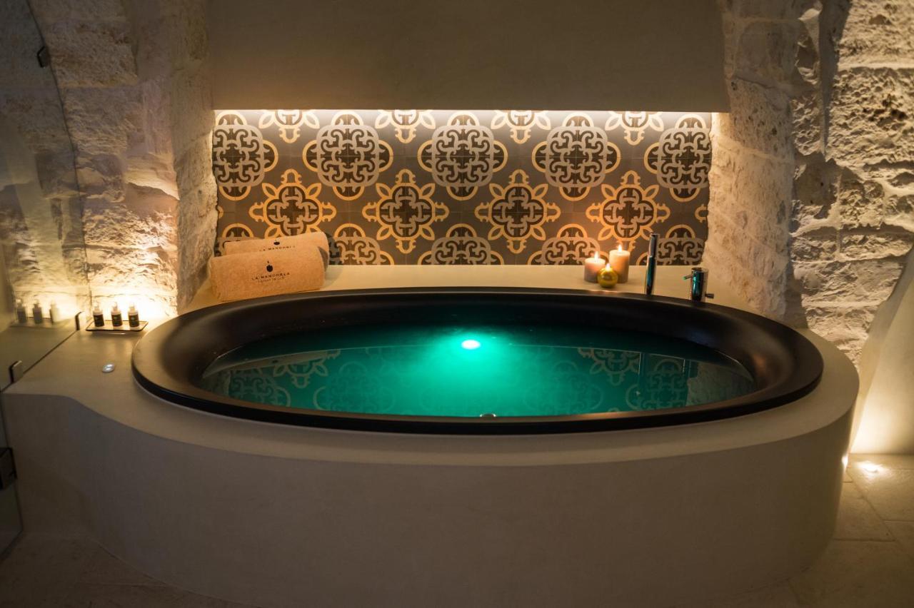 Bed and Breakfast La Mandorla Luxury Trullo Alberobello Exterior foto