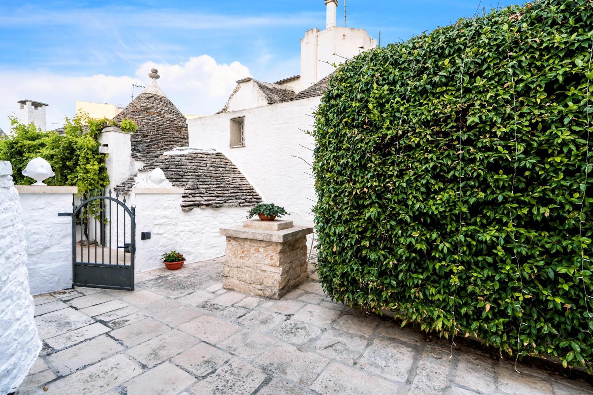 Bed and Breakfast La Mandorla Luxury Trullo Alberobello Exterior foto